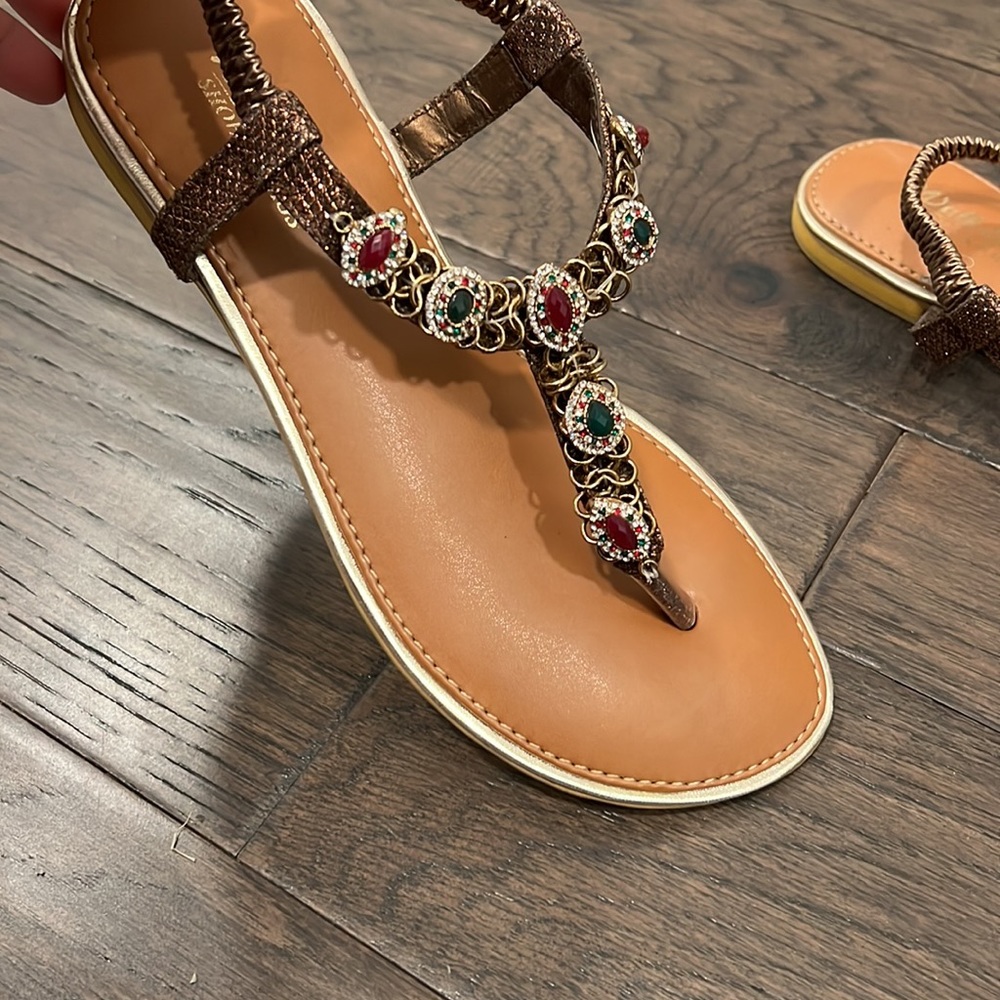 Bejeweled sandals super comfortable - Picture 2 of 5
